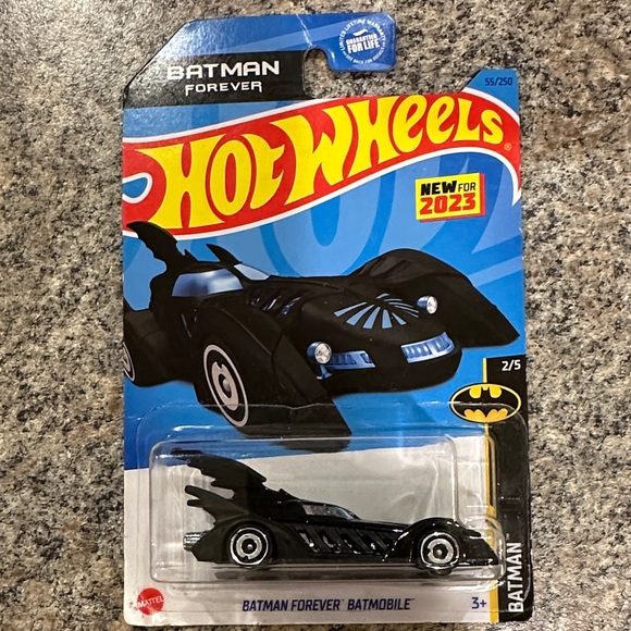 Hot Wheels Batman Forever Batmobile - Black - Picture 1 of 4